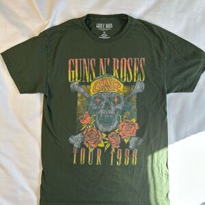 Guns N Roses Graphic Tee Tour 1988 Vintage Style Green Mens Medium